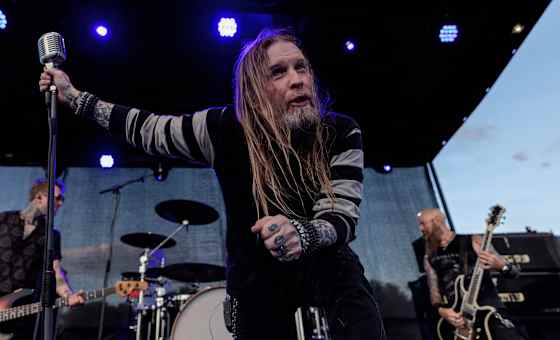 Saliva & Drowning Pool