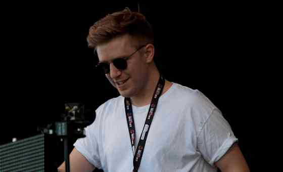 Sub Focus