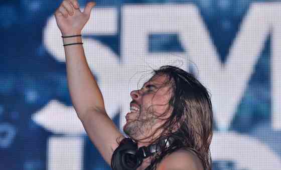 Seven Lions