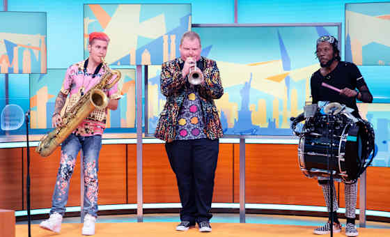 Too Many Zooz