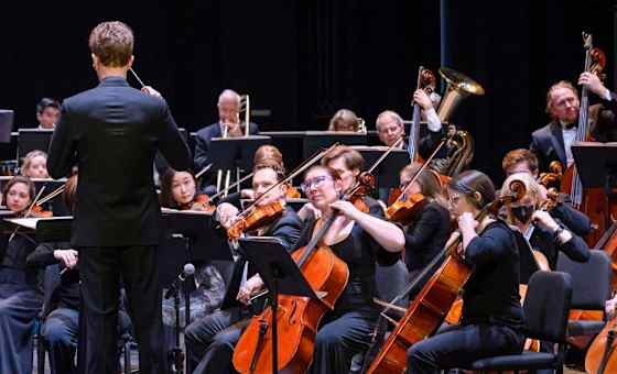 Lynchburg Symphony Orchestra - Happy Holidays