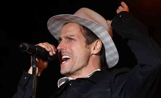 Raine Maida and Chantal Kreviazuk