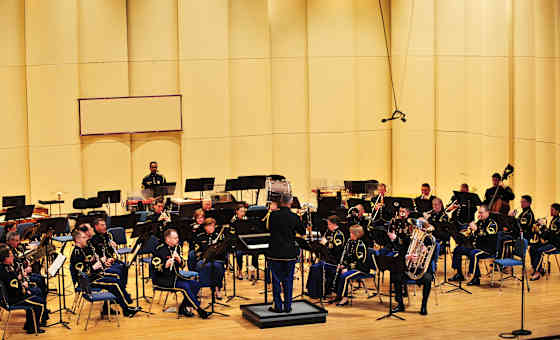 Pittsburgh Symphony Orchestra - Beethoven's Mass