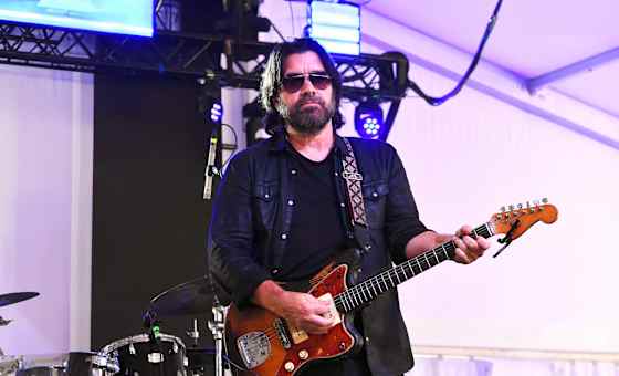 Bob Schneider