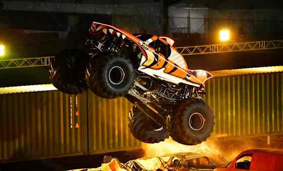 Monster Truck Nitro