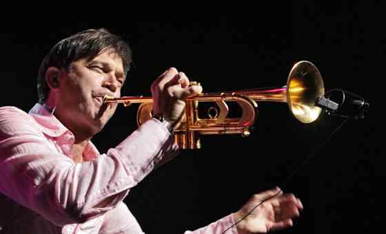 Rick Braun Plays Chuck Mangione