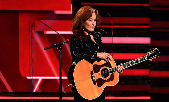 Bonnie Raitt @ The Rady Shell at Jacobs Park