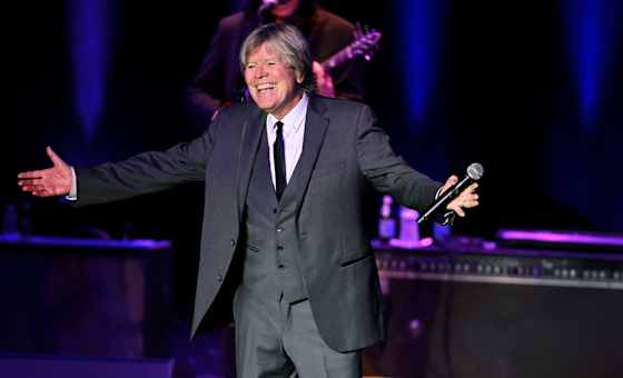 Herman's Hermit's Christmas Staring Peter Noone