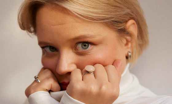 Lina Maly - 10 Jahre Nur zu Besuch