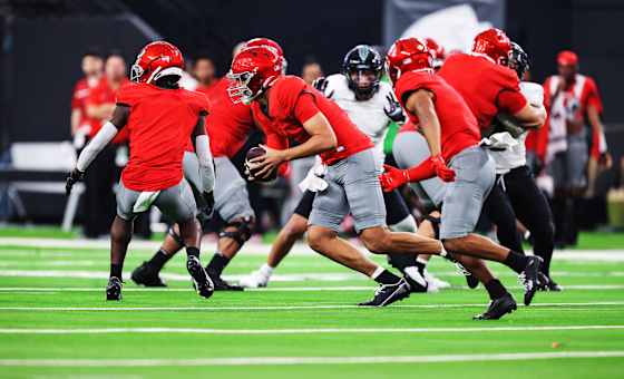 Wyoming Cowboys at UNLV Rebels Football Parking