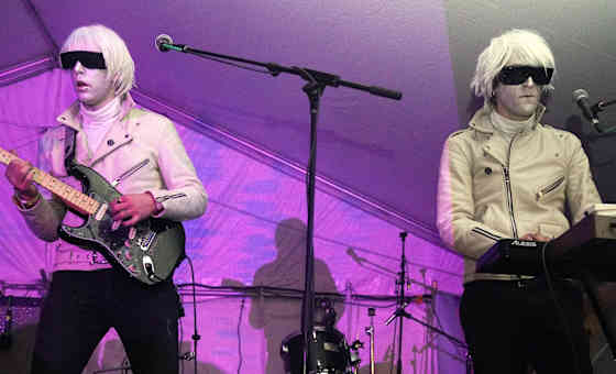 Drab Majesty
