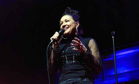Holly Cole