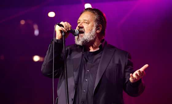 Russell Crowe's Indoor Garden Party
