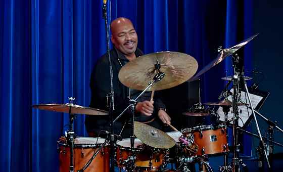 Aziza with Dave Holland, Chris Potter, Lionel Loueke and Eric Harland