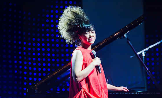 Hiromi: The Trio Project