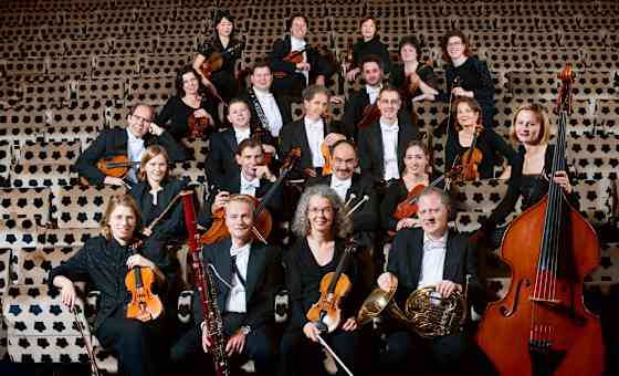 Simon Höfele | Kammerakademie Potsdam – Haydn: Sinfonie Nr. 80 d-Moll