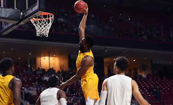 Saint Joseph's Hawks at Drexel Dragons Basketball