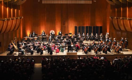 New York Philharmonic - Huang Performs Mendelssohn