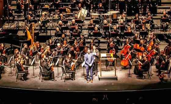 Latin Sizzle : Tucson Symphony Orchestra