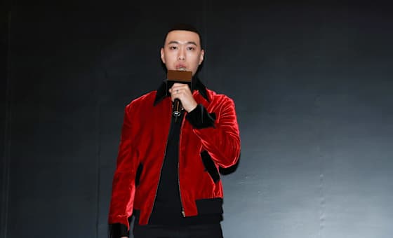 BewhY