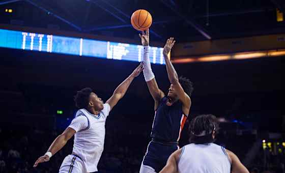 UNC Greensboro Spartans at Pepperdine Waves Basketball