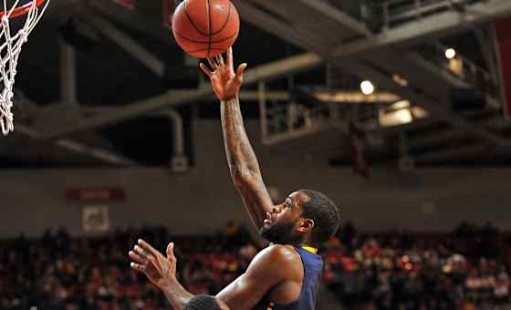 La Salle Explorers at George Washington Revolutionaries Mens Basketball