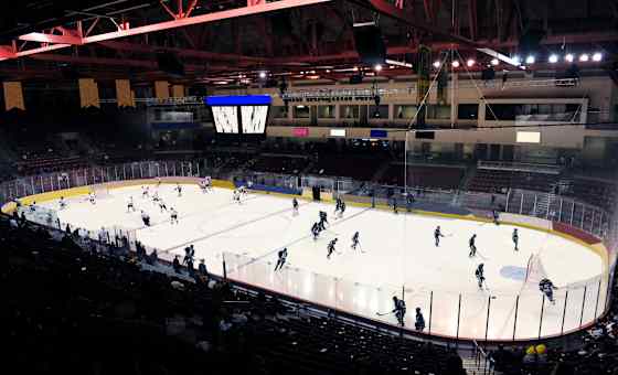 St. Thomas Tommies at Minnesota State Mavericks Men's Hockey