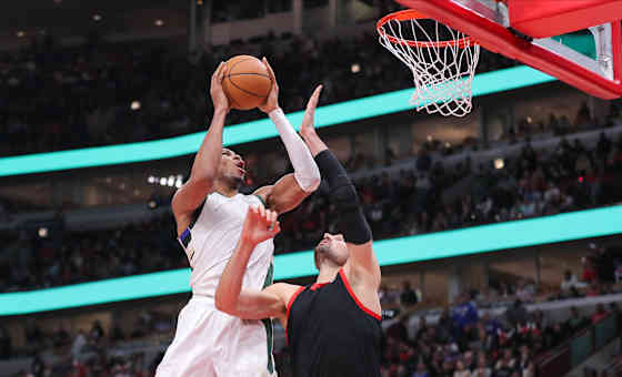 Boston Celtics at Milwaukee Bucks