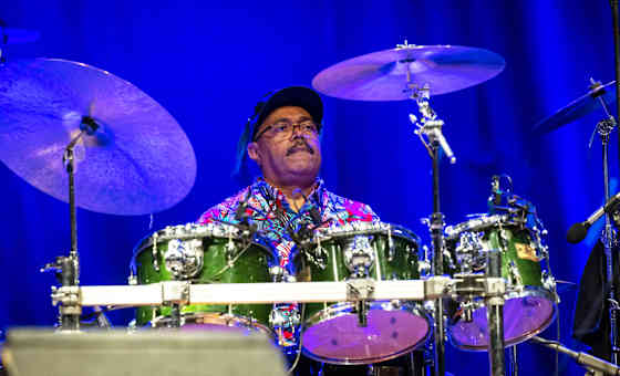 Greg Howe ft. Dennis Chambers