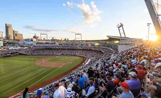 NCAA Baseball College World Series - Game 3