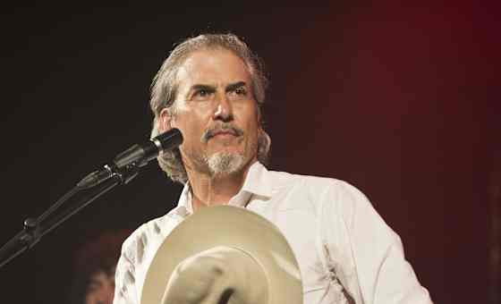 Howe Gelb