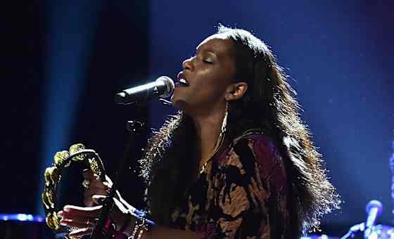 Liv Warfield