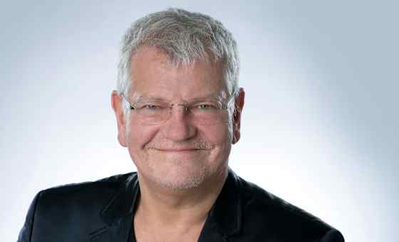 Werner Koczwara - Einer Flog übers Ordnungsamt card