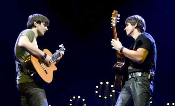 Katona Twins - Gitarrenduo