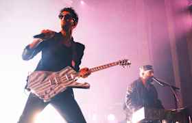 Entradas Chromeo