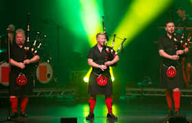 Red Hot Chilli Pipers Bilet