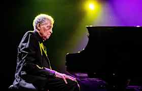 Abdullah Ibrahim Bilet