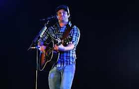 Easton Corbin Bilet