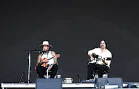 Hermanos Gutierrez Bilet