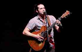 Adam Ezra Group Bilet