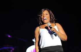 Stephanie Mills Bilet