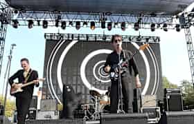 The Buttertones Bilet