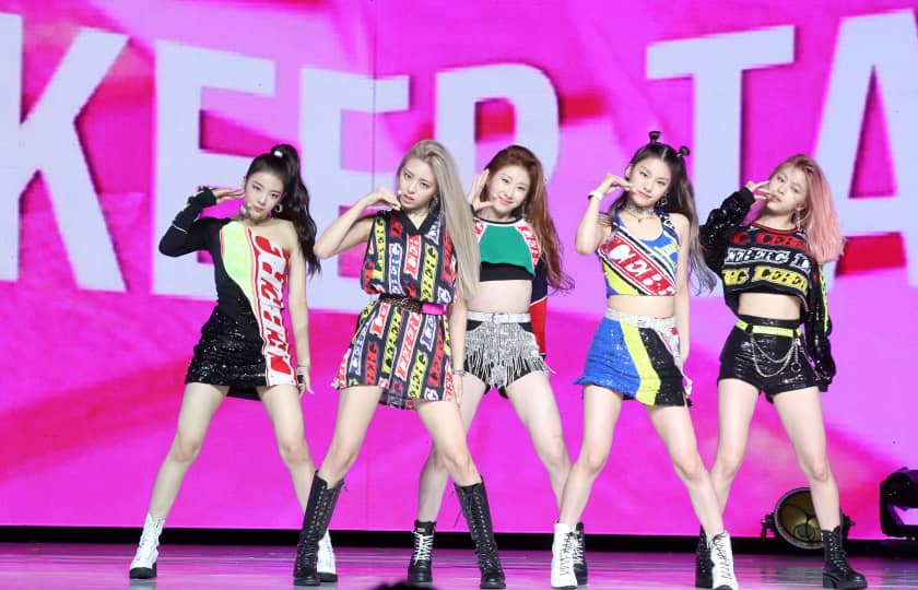 ITZY Tickets ITZY Tour Dates 2025 and Concert Tickets viagogo