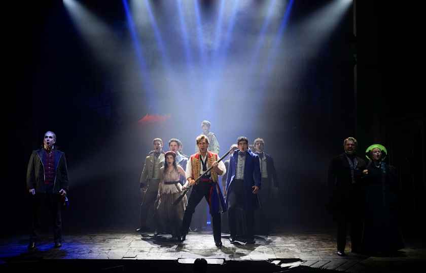 Les Misérables: The Arena Spectacular Tickets | Buy or Sell Les ...