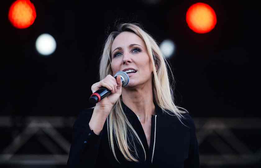 Nikki Glaser Tickets Karten für Nikki Glaser Tour 2025 viagogo