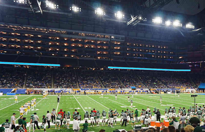 GameAbove Sports Bowl (Pittsburgh vs Toledo) Ford Field Detroit Tickets