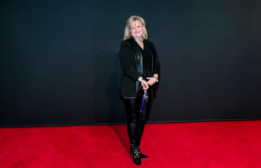 Chonda Pierce