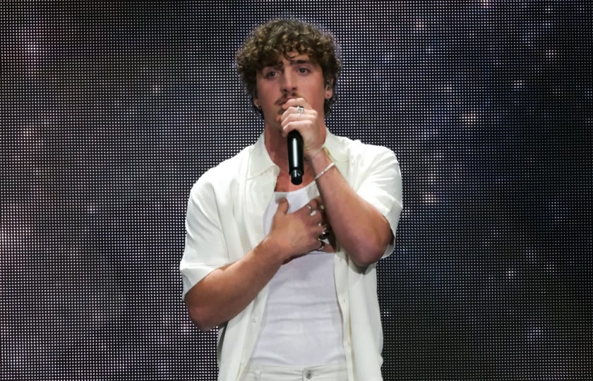 Benson Boone Tickets Benson Boone Tour 2024 and Concert Tickets viagogo